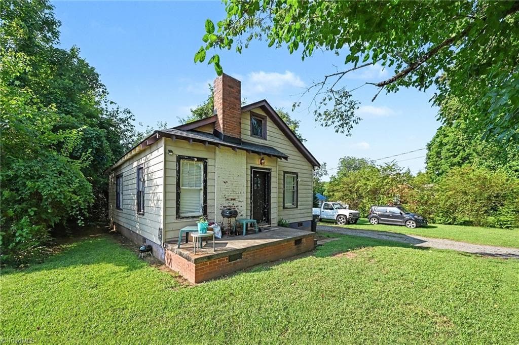 Stick/Site Built at 2312 Moran Street, Burlington NC 27215, Burlington, photo 2 of 12