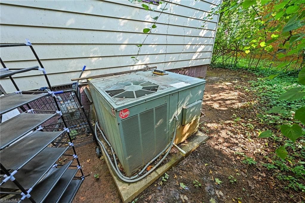 Stick/Site Built at 2312 Moran Street, Burlington NC 27215, Burlington, photo 10 of 12
