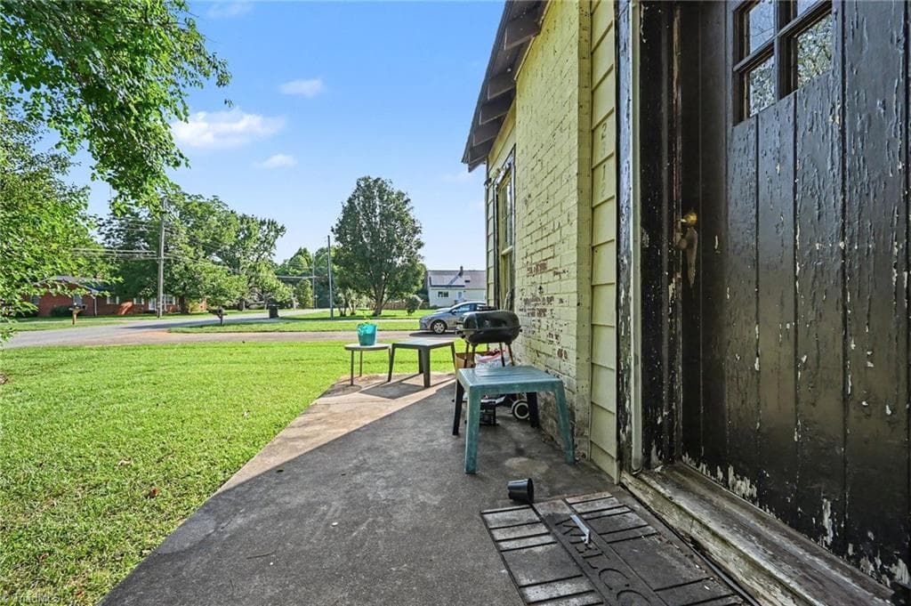 Stick/Site Built at 2312 Moran Street, Burlington NC 27215, Burlington, photo 4 of 12