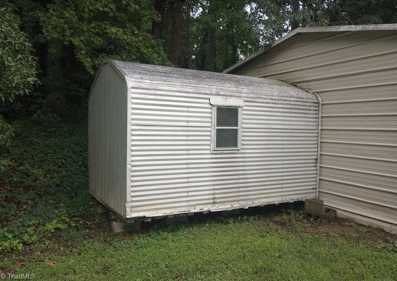 Stick/Site Built at 2713 Ernest Street, High Point NC 27263, photo 18 of 25