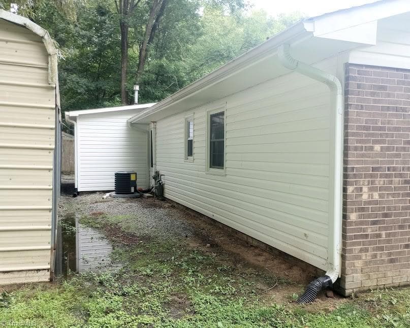Stick/Site Built at 2713 Ernest Street, High Point NC 27263, photo 21 of 25
