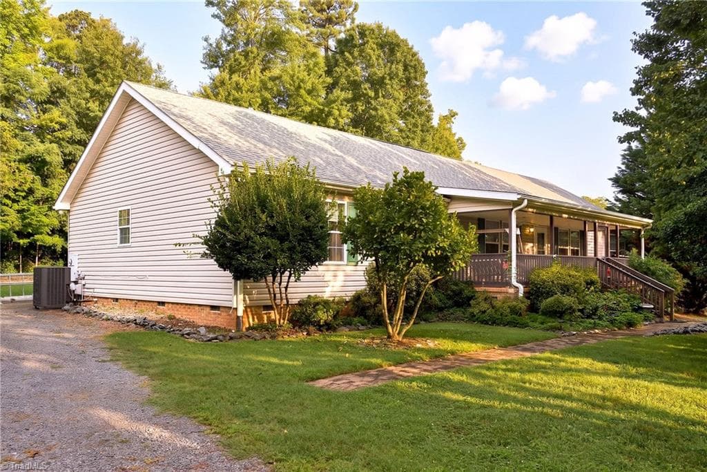 251 Star Light Drive, Lexington NC 27295