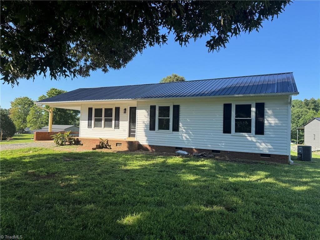 272 Shepps Boat Dock Road, Lexington NC 27292