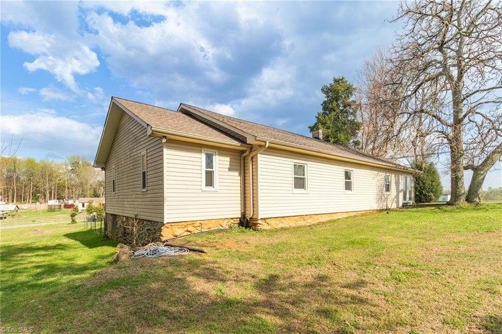 Stick/Site Built at 3801 Oak Ridge Road, Summerfield NC 27358, photo 29 of 38