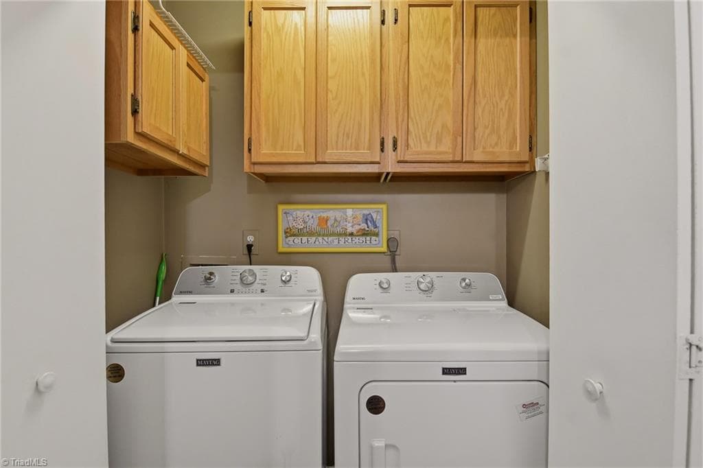 Stick/Site Built at 228 Barrington Place, Winston-Salem NC 27104, Winston-Salem, photo 25 of 31