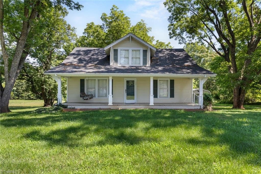 106 Sunset Drive, Boonville NC 27011