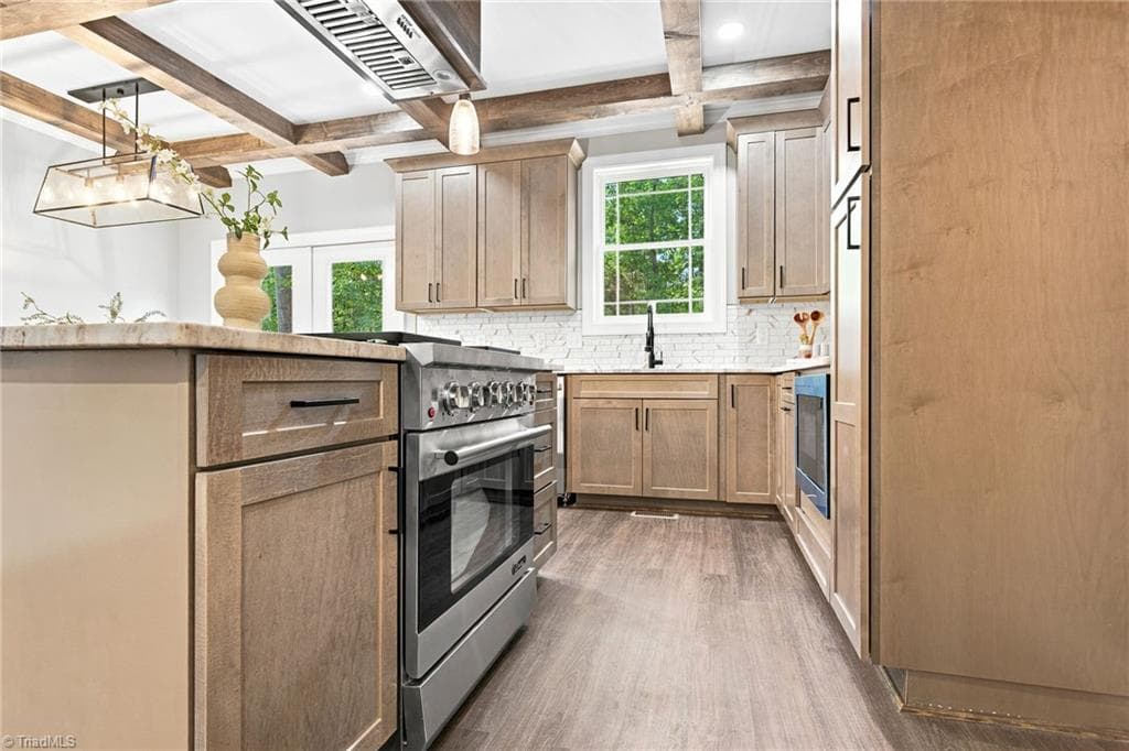 Stick/Site Built at 4814 Selwyn Drive, Winston-Salem NC 27104, Winston-Salem, photo 12 of 45