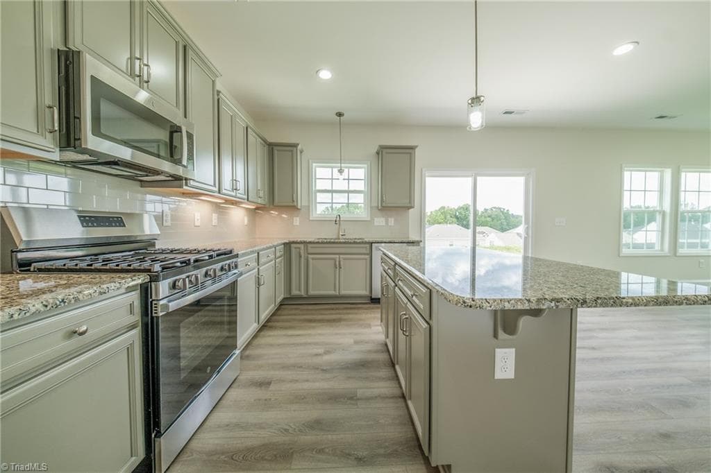 Stick/Site Built at 3707 Contimental Square, Kernersville NC 27284, photo 12 of 33