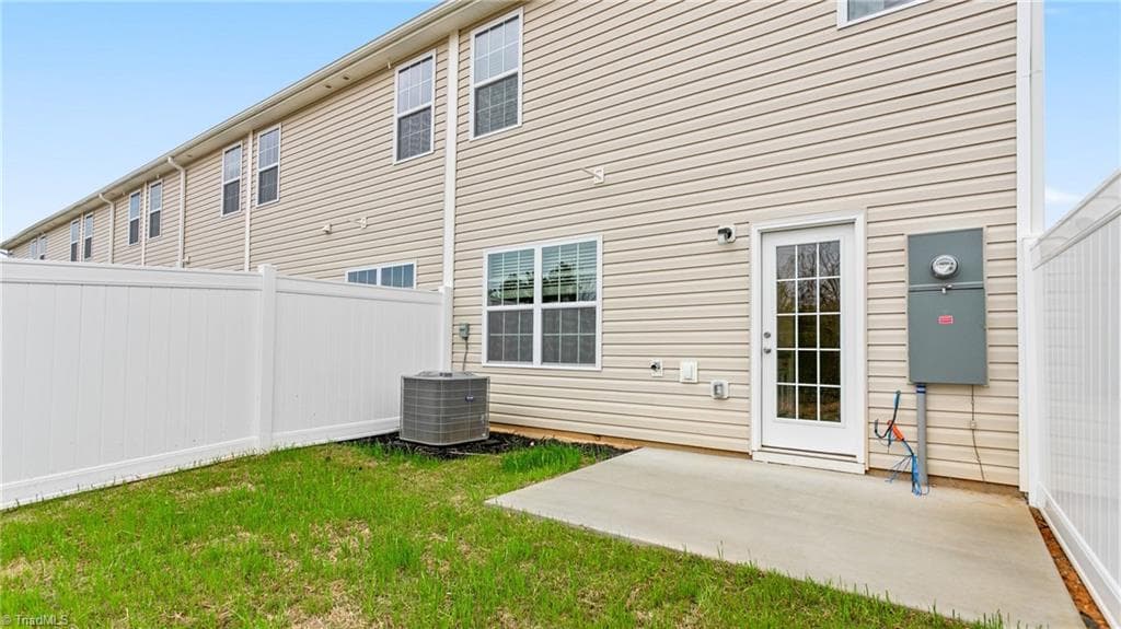 Stick/Site Built at 4383 Big Alamance Run, Graham NC 27253, photo 22 of 24