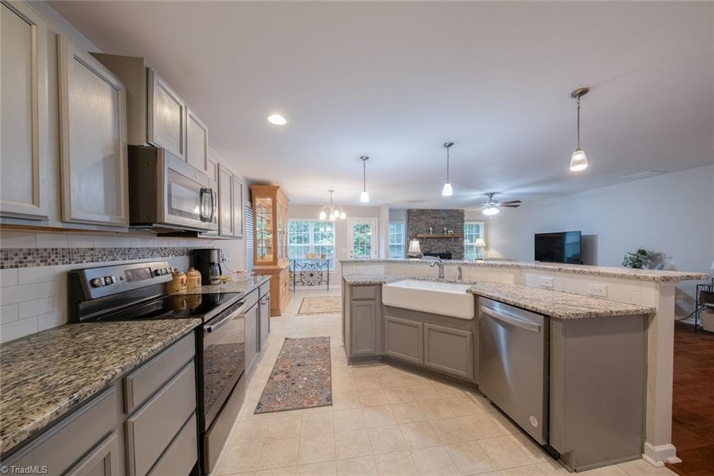 Stick/Site Built at 1460 Land Grove Drive, Kernersville NC 27284, photo 11 of 38