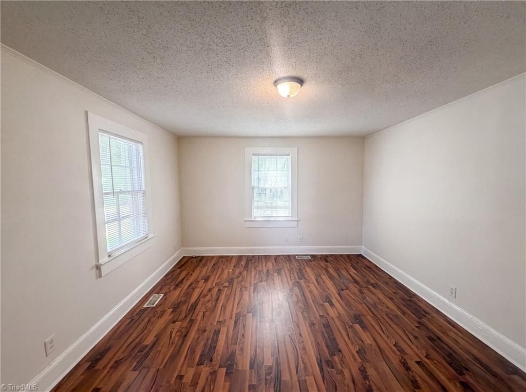 Stick/Site Built at 920 Elm Street, Burlington NC 27217, photo 4 of 14