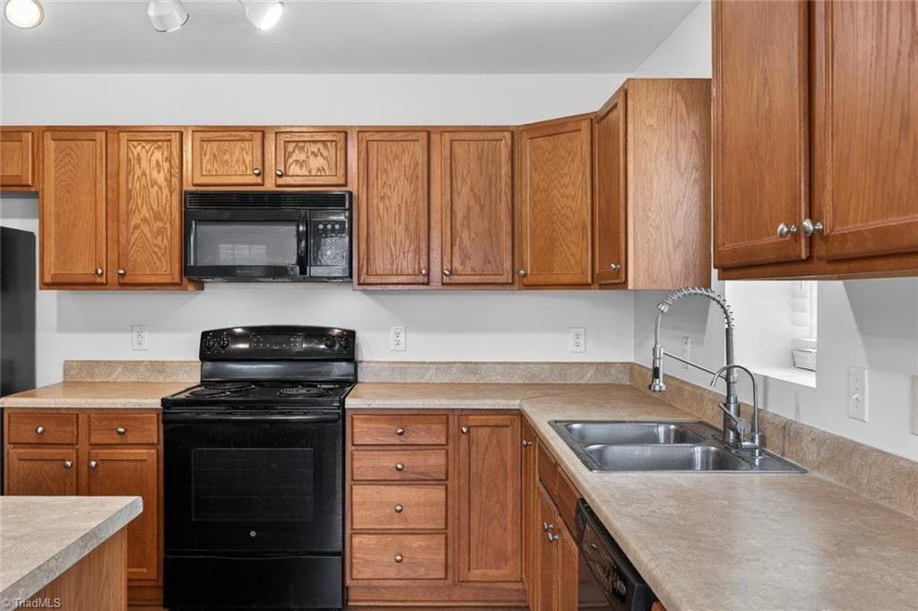 Stick/Site Built at 4820 Lighthouse Court, Winston-Salem NC 27127, photo 15 of 39