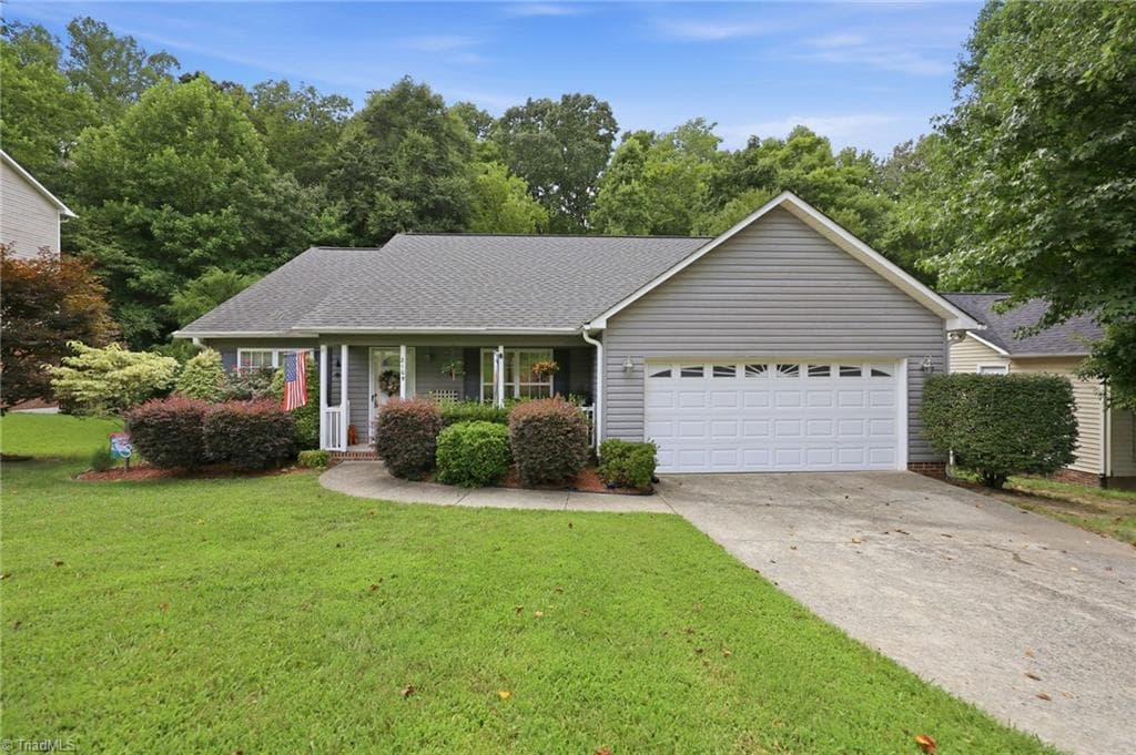 2109 Priya Street, Thomasville NC 27360