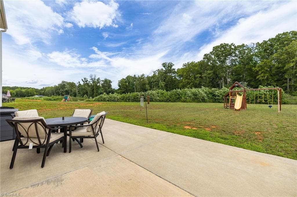 Stick/Site Built at 174 Culloden Drive, Mocksville NC 27028, Mocksville, photo 37 of 49