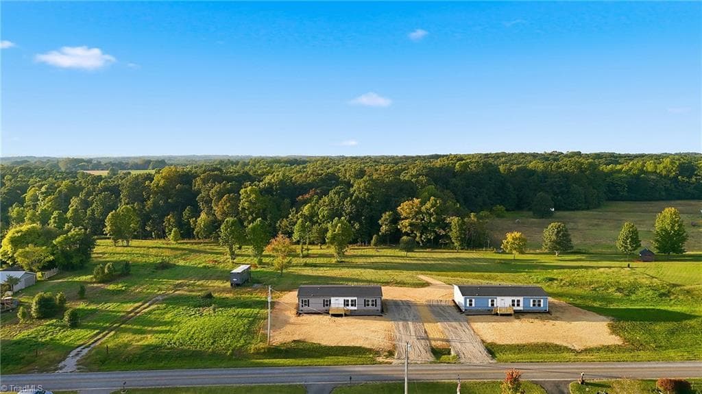 Manufactured Home at 136 Speaks Road, Olin NC 28660, photo 37 of 41