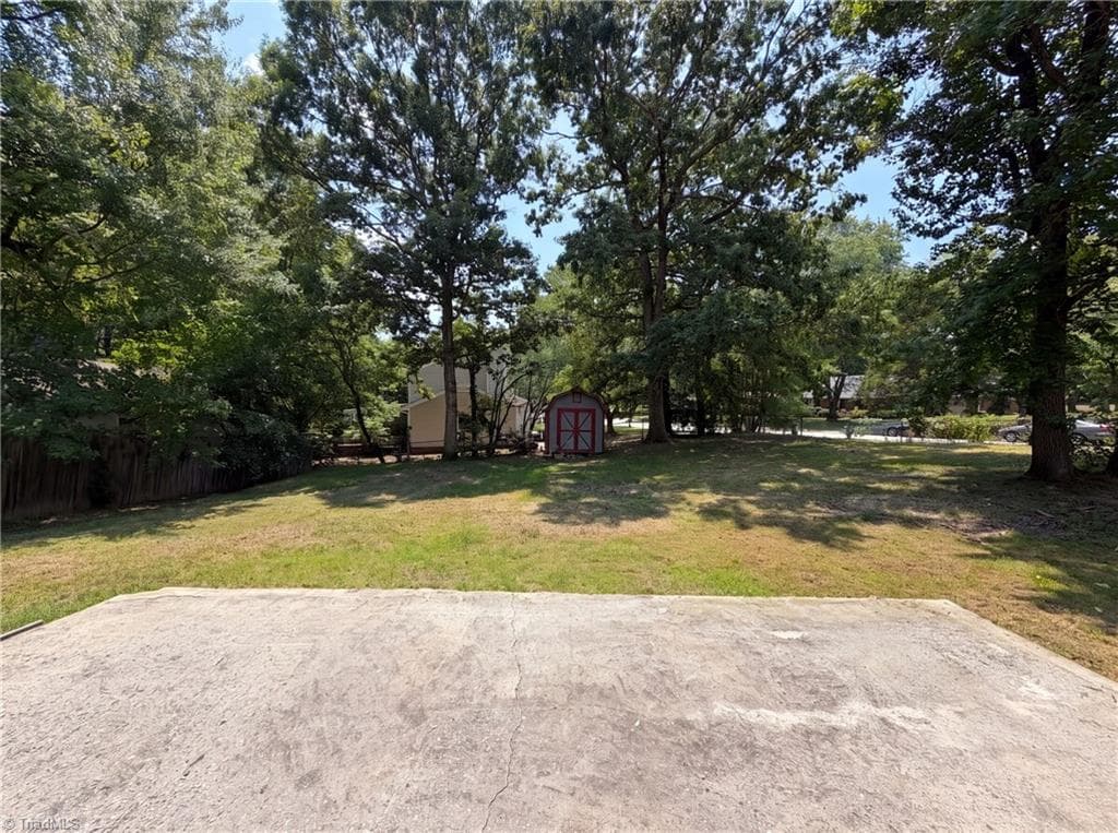 Stick/Site Built at 800 Edinburgh Drive, Jamestown NC 27282, Jamestown, photo 26 of 28
