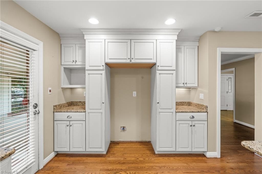 Stick/Site Built at 1116 Wynnewood Avenue, High Point NC 27262, photo 13 of 50