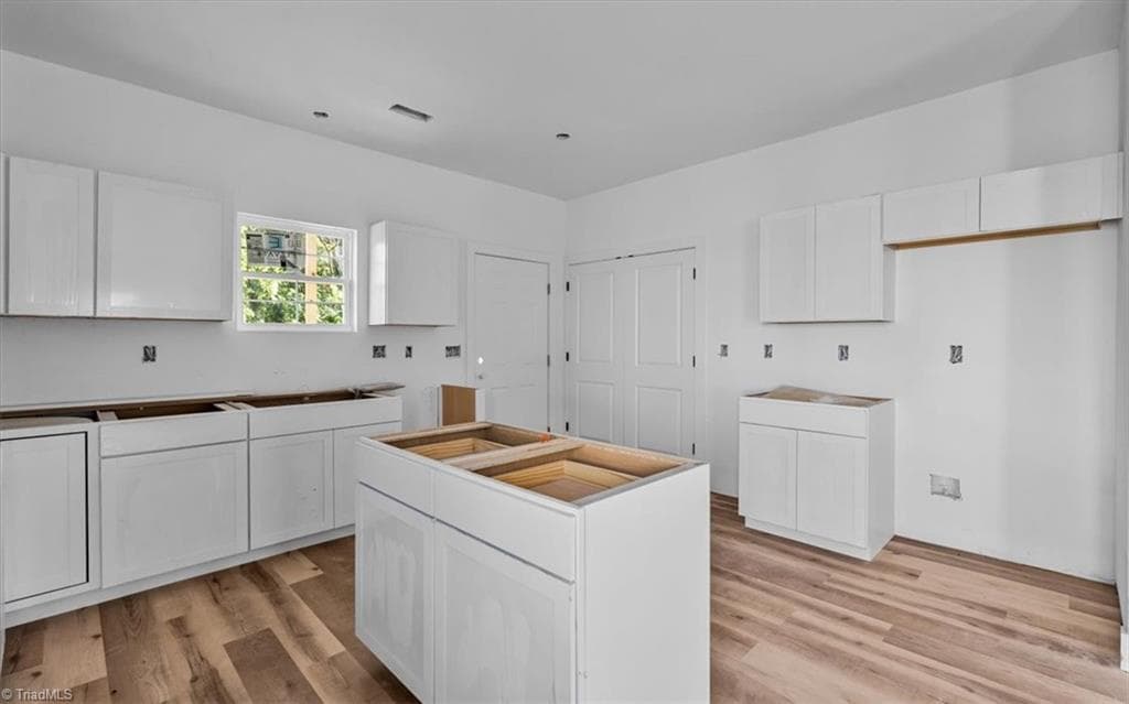 Stick/Site Built at 814 Vail Avenue, High Point NC 27260, High Point, photo 17 of 54