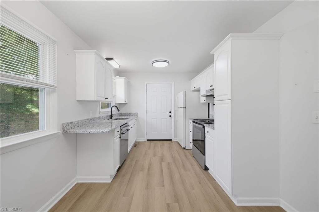Stick/Site Built at 1320 Underwood Avenue, Winston-Salem NC 27105, Winston-Salem, photo 11 of 38