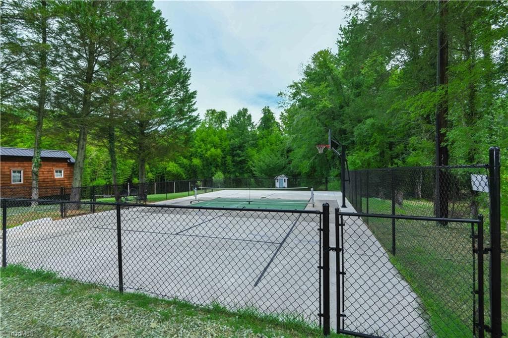 Stick/Site Built at 1714 Brookhaven Mill Road, Greensboro NC 27406, photo 31 of 47