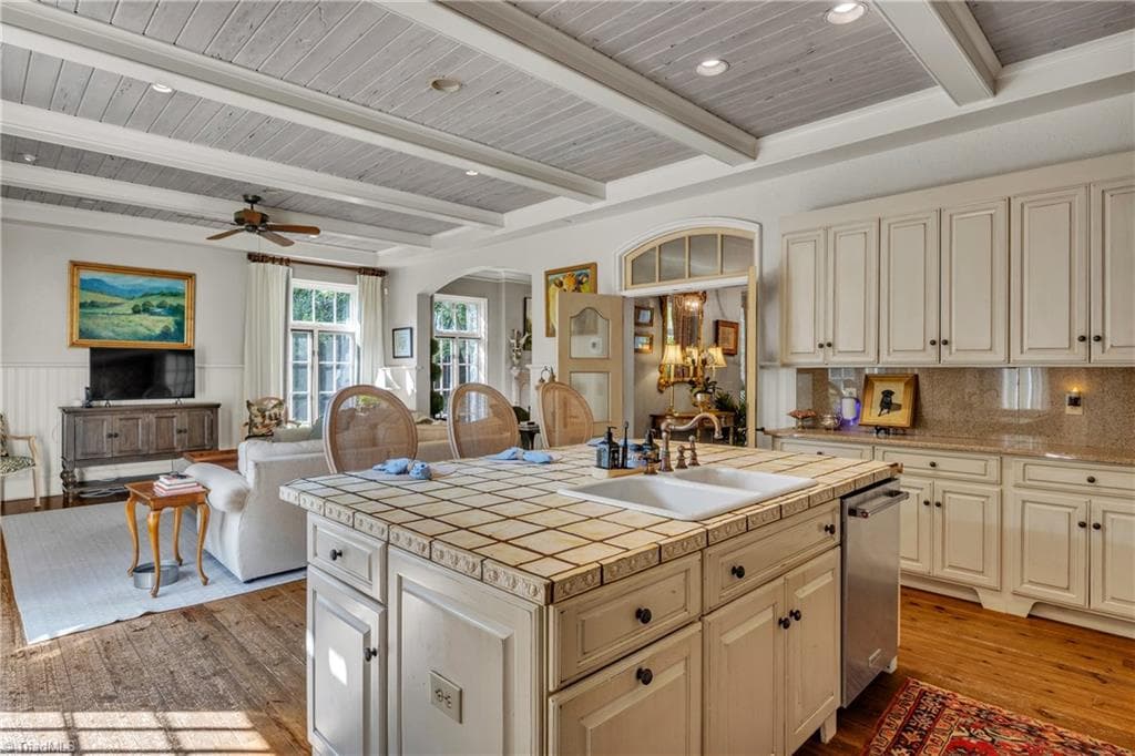 Stick/Site Built at 2214 La Maison Drive, Charlotte NC 28226, Charlotte, photo 15 of 48