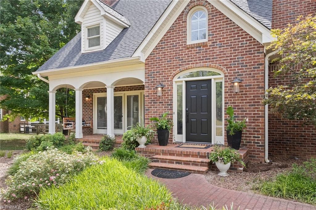 Stick/Site Built at 4606 Hartsford Drive, Greensboro NC 27406, photo 3 of 49