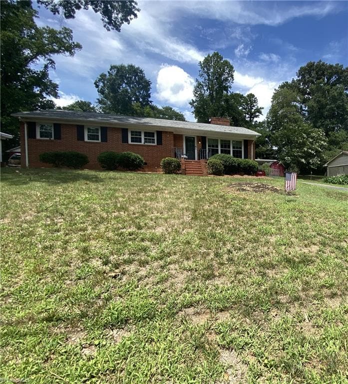 Stick/Site Built at 1112 Green Street, Reidsville NC 27320, photo 3 of 29