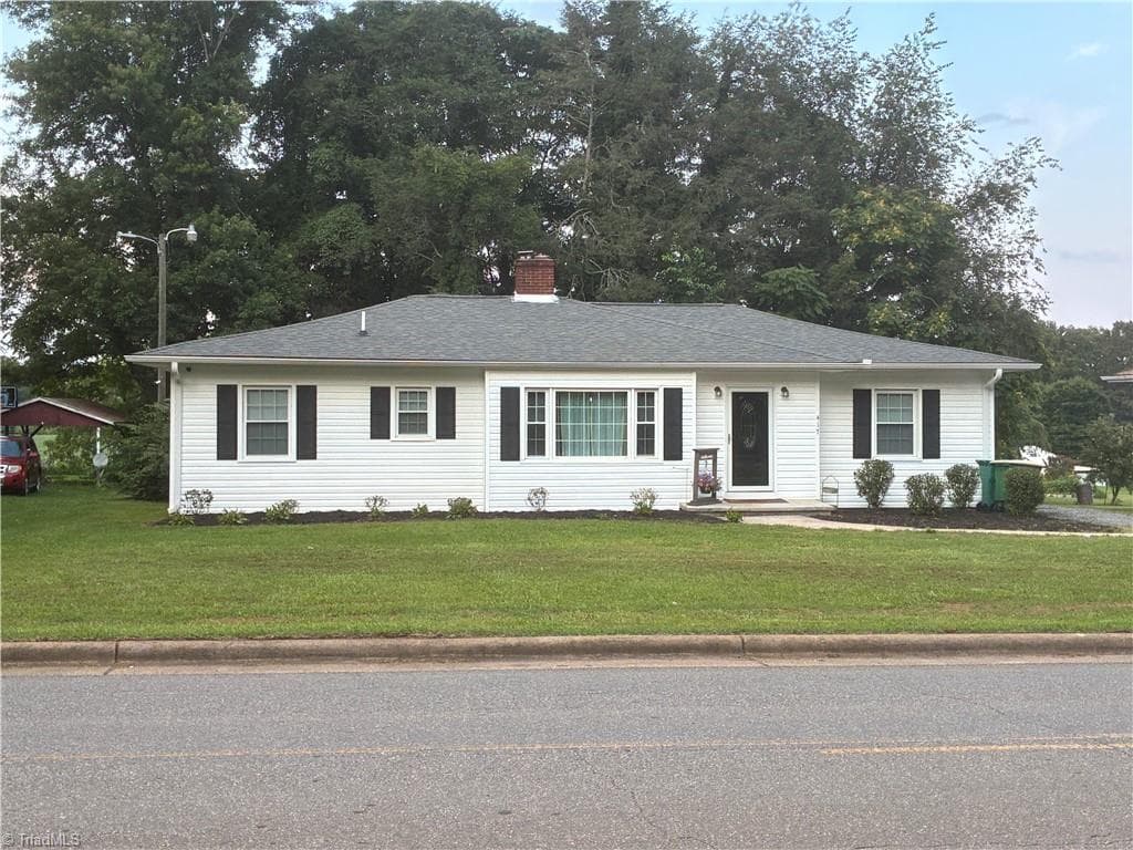 417 S Main Street, Dobson NC 27017