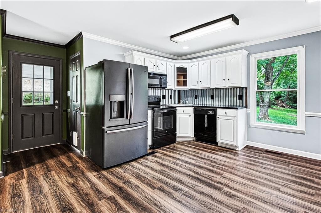 Stick/Site Built at 4918 Kaysboro Drive, Winston-Salem NC 27105, Winston-Salem, photo 6 of 25