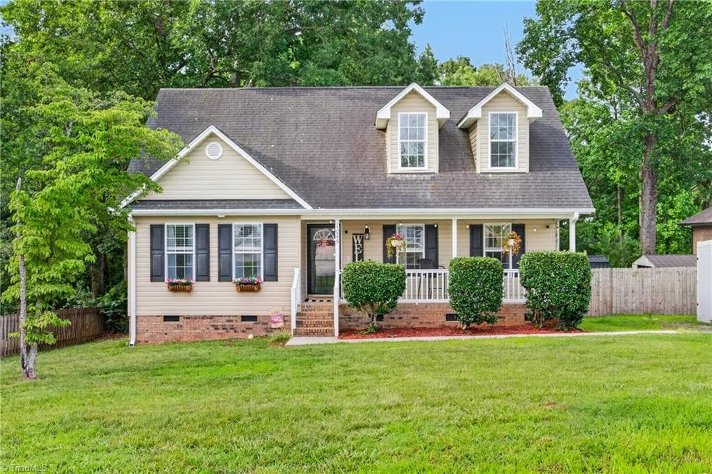 1045 Robbins Street, Asheboro NC 27203
