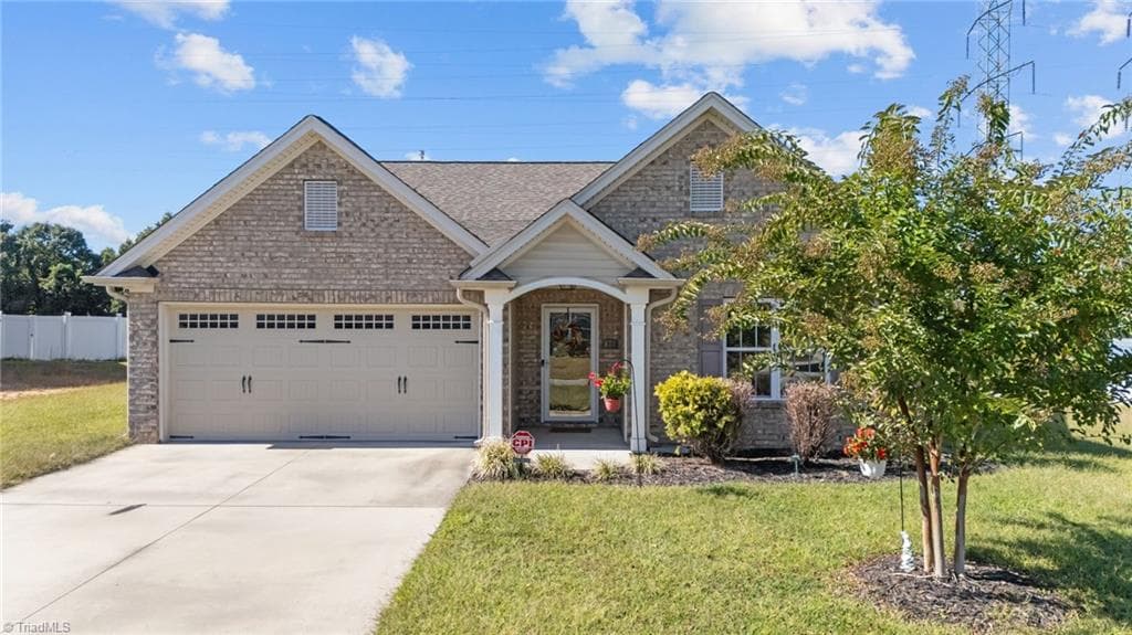 171 Bald Cypress Drive, Winston-Salem NC 27127