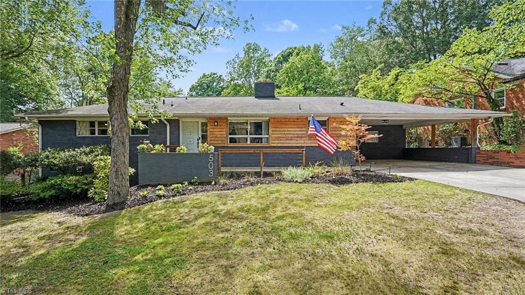Stick/Site Built at 503 Florham Drive, High Point NC 27262, photo 2 of 30