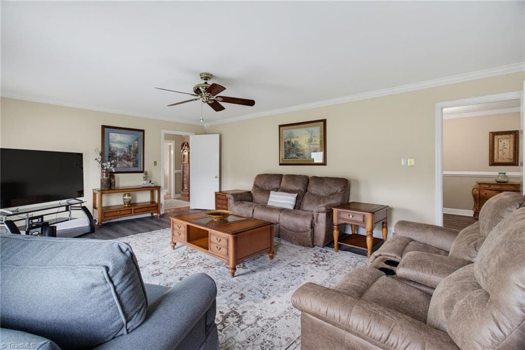 Stick/Site Built at 4264 High Point Road, Winston-Salem NC 27107, Winston-Salem, photo 11 of 33