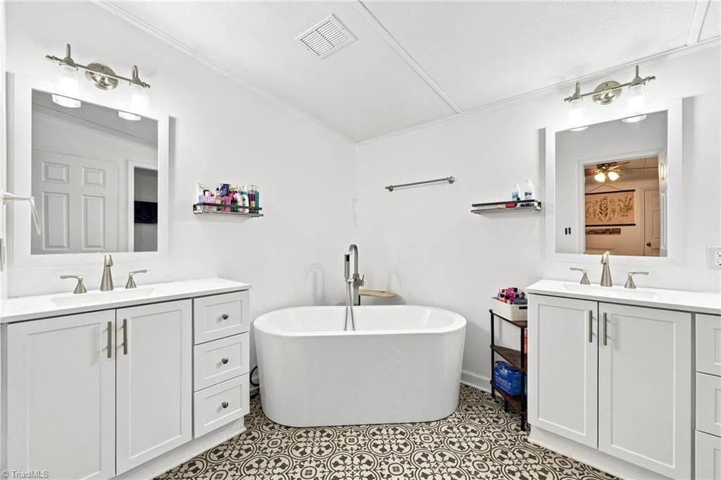 Manufactured Home at 155 Coryland Drive, Walkertown NC 27051, Walkertown, photo 17 of 29