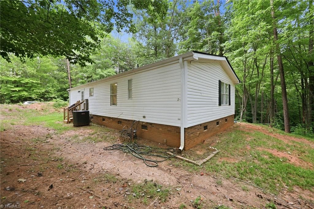 Manufactured Home at 155 Coryland Drive, Walkertown NC 27051, Walkertown, photo 24 of 29