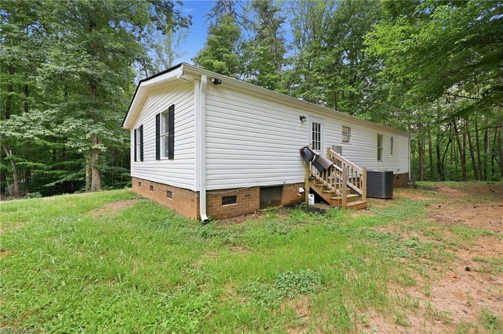 Manufactured Home at 155 Coryland Drive, Walkertown NC 27051, Walkertown, photo 25 of 29