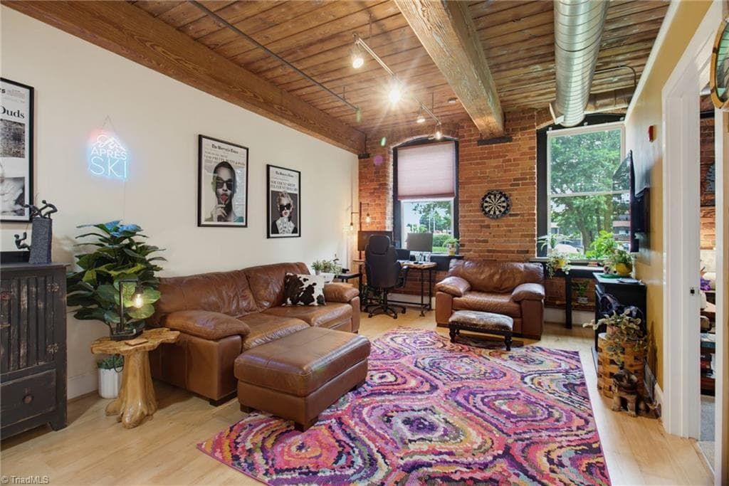 Stick/Site Built at 836 Oak Street # 306, Winston-Salem NC 27101, Winston-Salem, photo 6 of 21