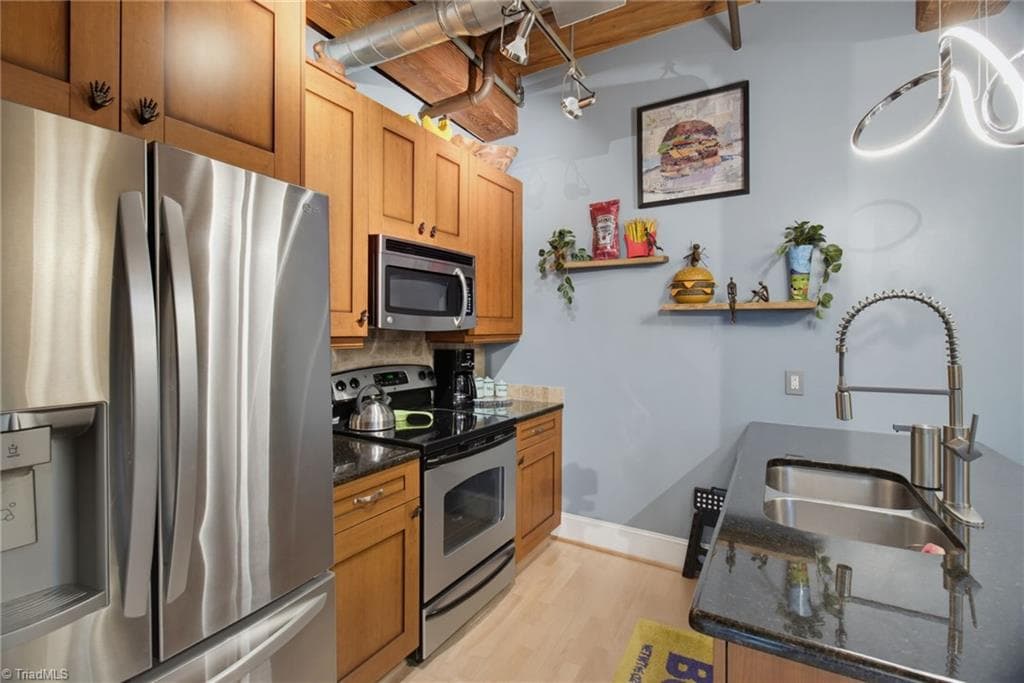 Stick/Site Built at 836 Oak Street # 306, Winston-Salem NC 27101, Winston-Salem, photo 13 of 21
