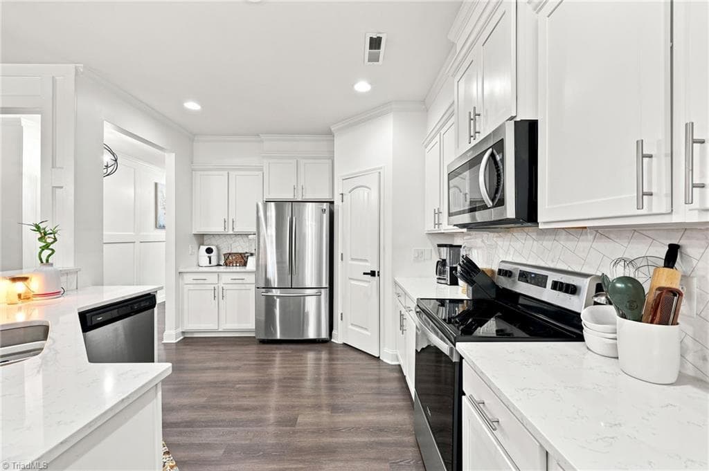 Stick/Site Built at 859 Royal Oak Lane, Mebane NC 27302, Mebane, photo 8 of 50