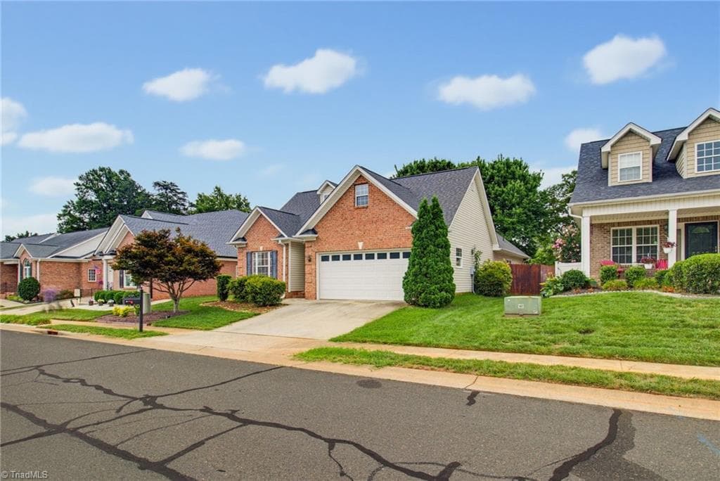 Stick/Site Built at 5917 Kenville Green Circle, Kernersville NC 27284, photo 2 of 30