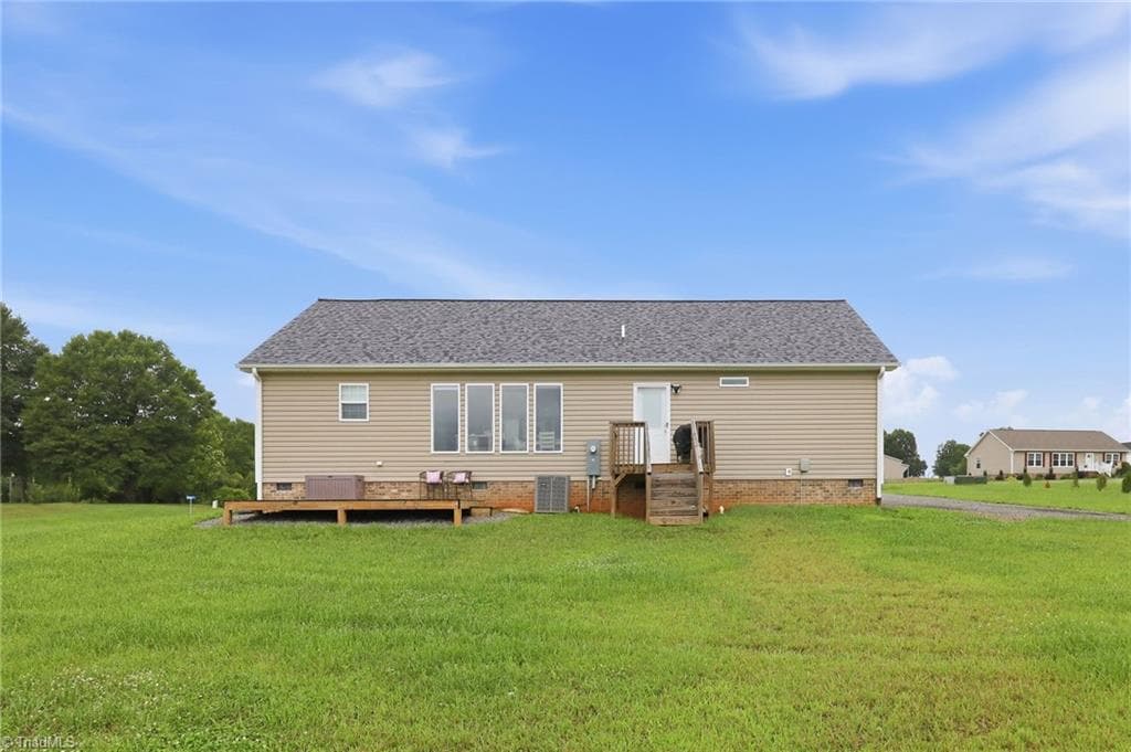Modular at 1046 Herberts Drive, Yadkinville NC 27055, photo 32 of 50
