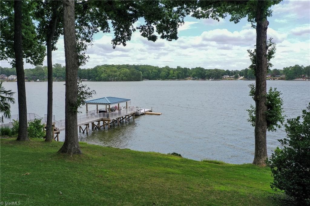 Stick/Site Built at 144 Riverside Court, Lexington NC 27292, Lexington, photo 2 of 50