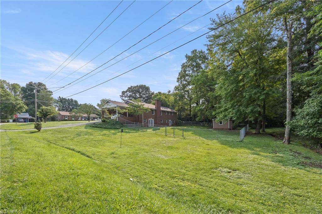 Stick/Site Built at 123 Tangle Drive, Jamestown NC 27282-9367, photo 10 of 36