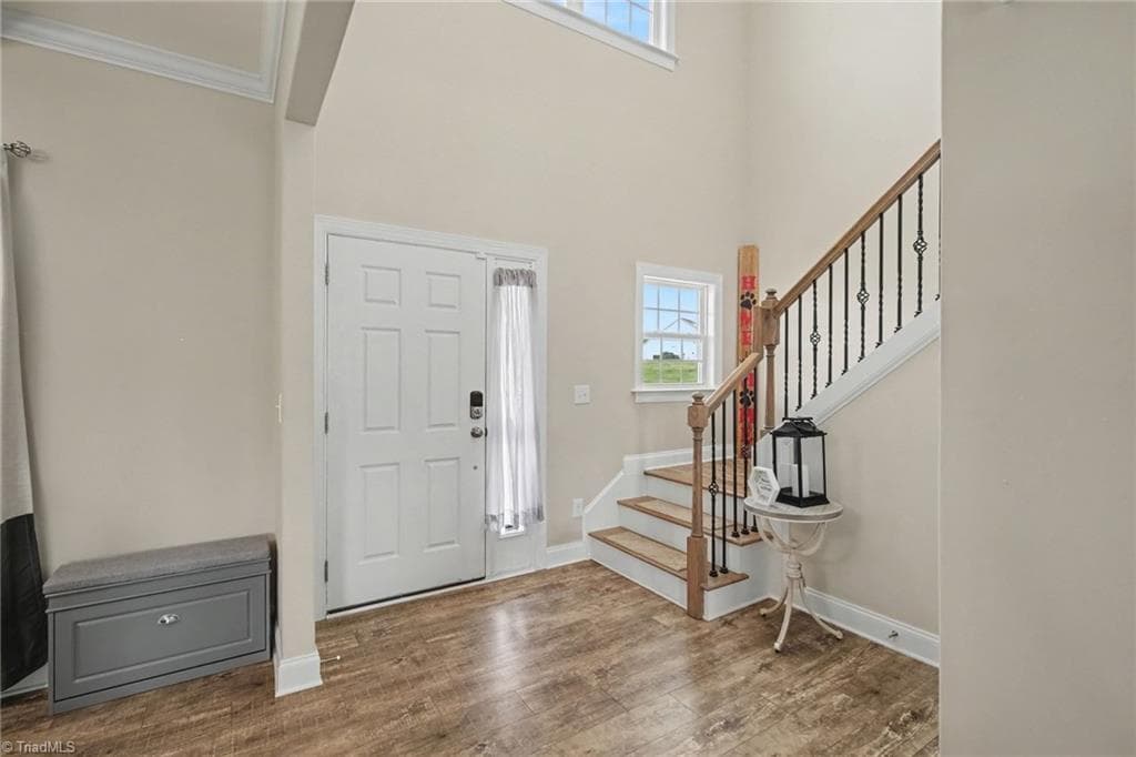 Large, open foyer - 210 Marguerite Court, Reidsville NC 27320, Reidsville
