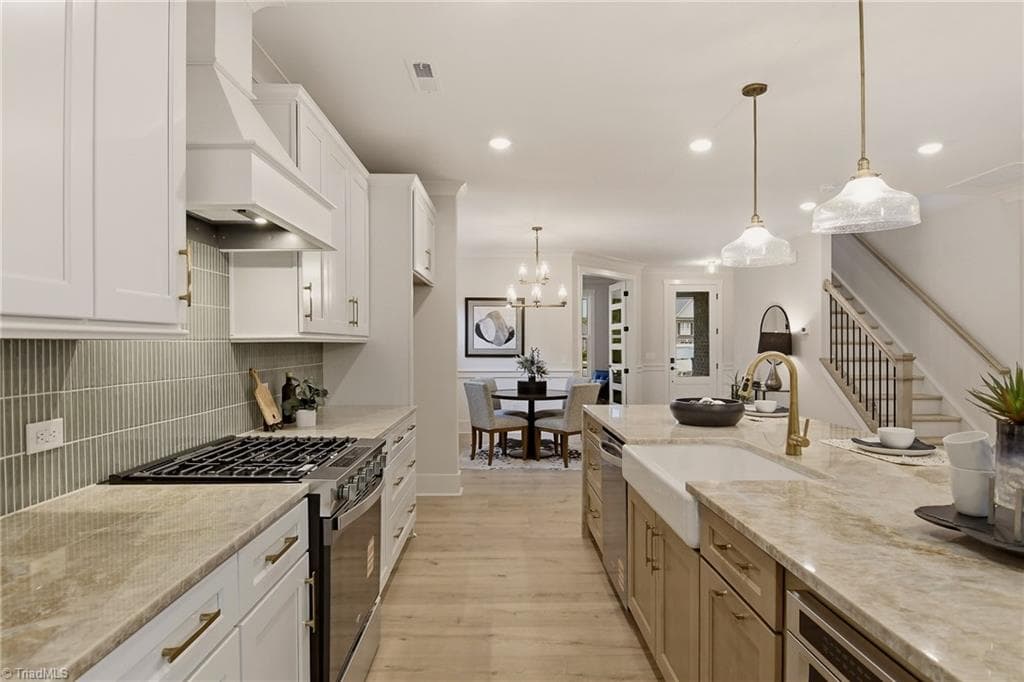 Stick/Site Built at 1005 W Pinehurst Court # 1042, Clemmons NC 27012, photo 11 of 33