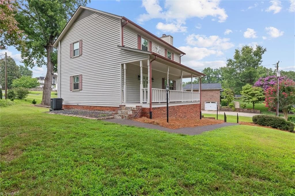 Stick/Site Built at 1912 Inman Circle, Mount Airy NC 27030, photo 3 of 24