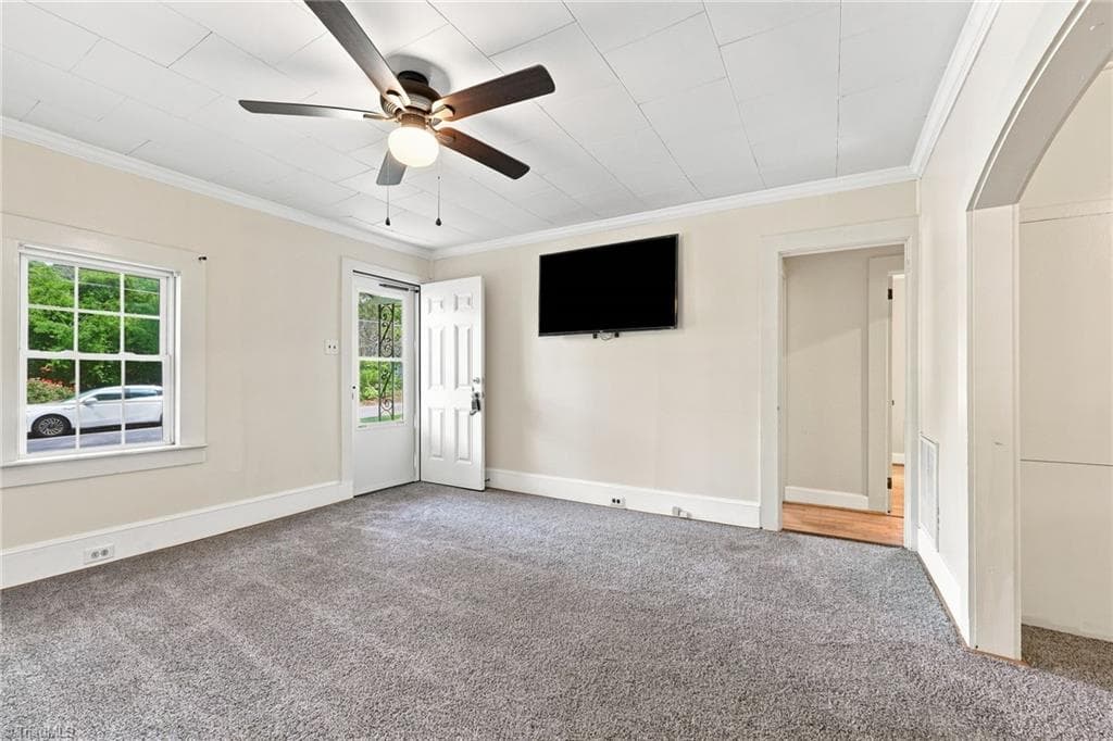 Stick/Site Built at 221 Zollicoffer Avenue, Henderson NC 27536, Henderson, photo 3 of 41