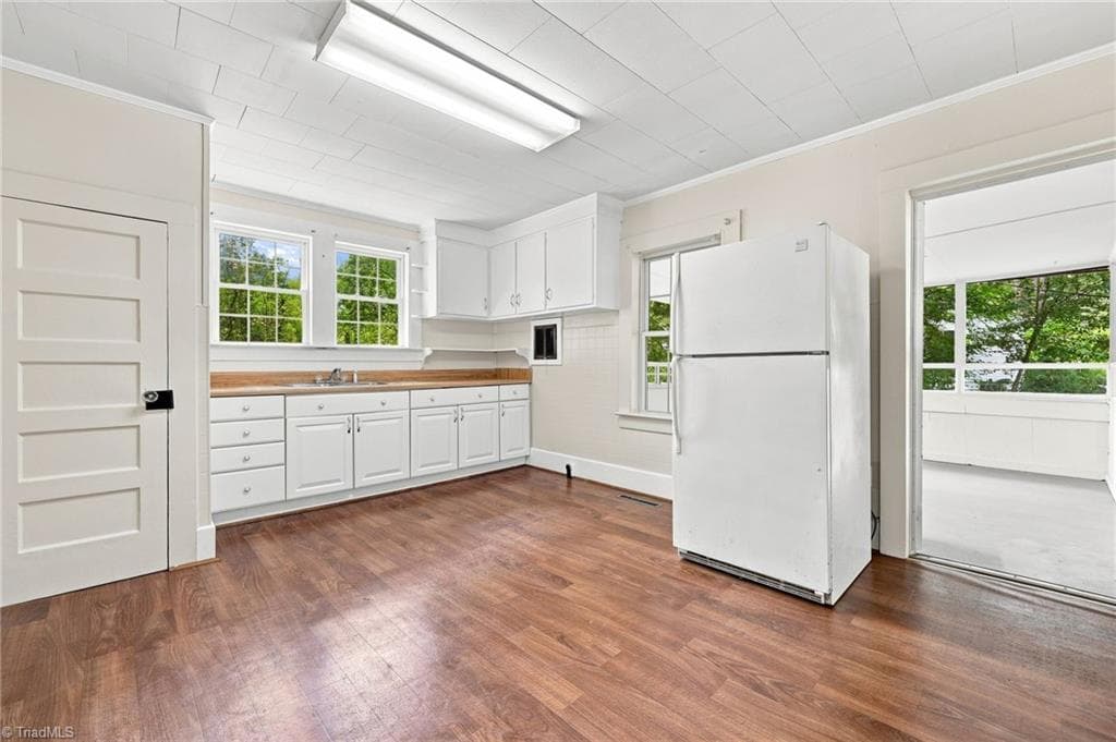 Stick/Site Built at 221 Zollicoffer Avenue, Henderson NC 27536, Henderson, photo 9 of 41