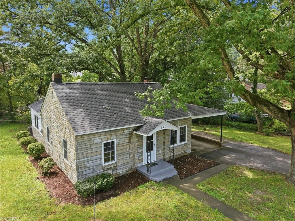 Stick/Site Built at 221 Zollicoffer Avenue, Henderson NC 27536, Henderson, photo 41 of 41