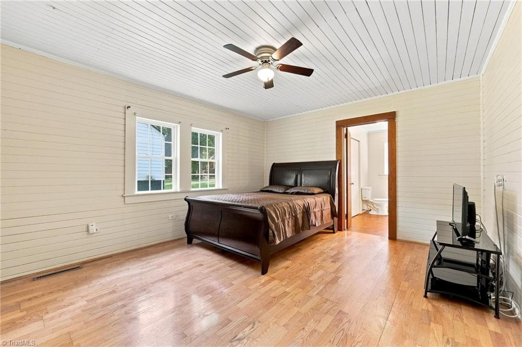 Stick/Site Built at 221 Zollicoffer Avenue, Henderson NC 27536, Henderson, photo 19 of 41